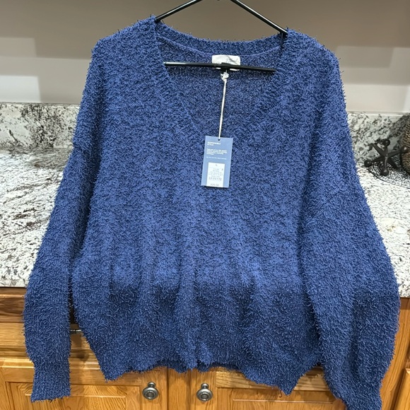 NWT shaggy sweater large - Picture 1 of 3